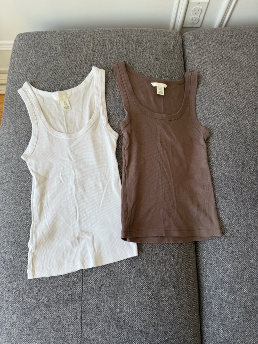 H&M Classic Ribbed Tank Tops - White & Brown
